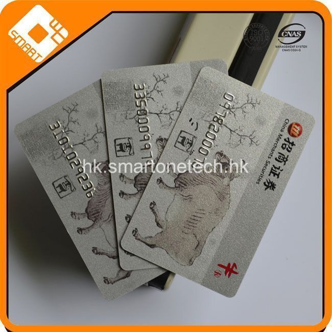 CR80 低亢磁条卡